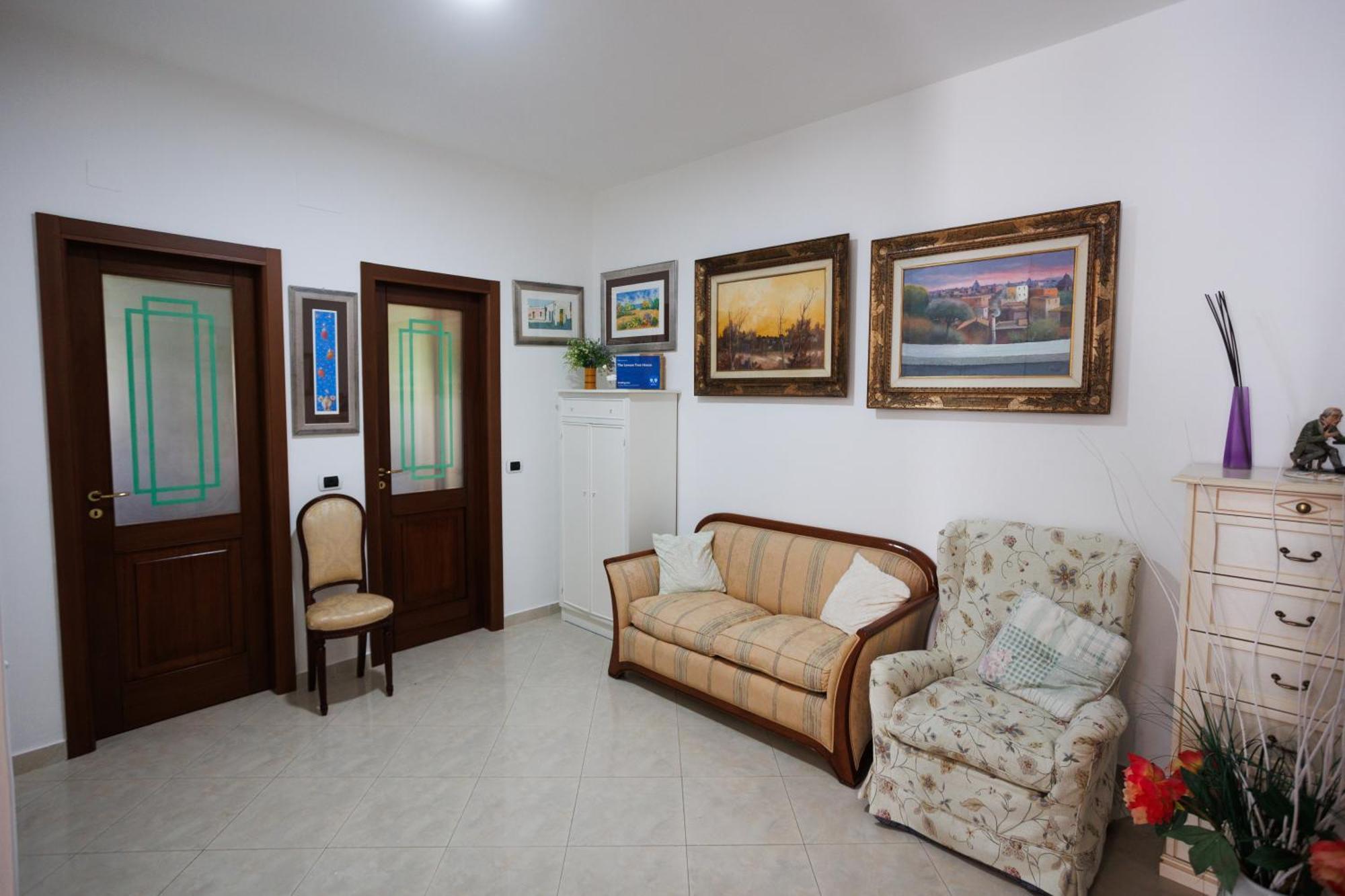 The Lemon Tree House Apartment Scalea Luaran gambar