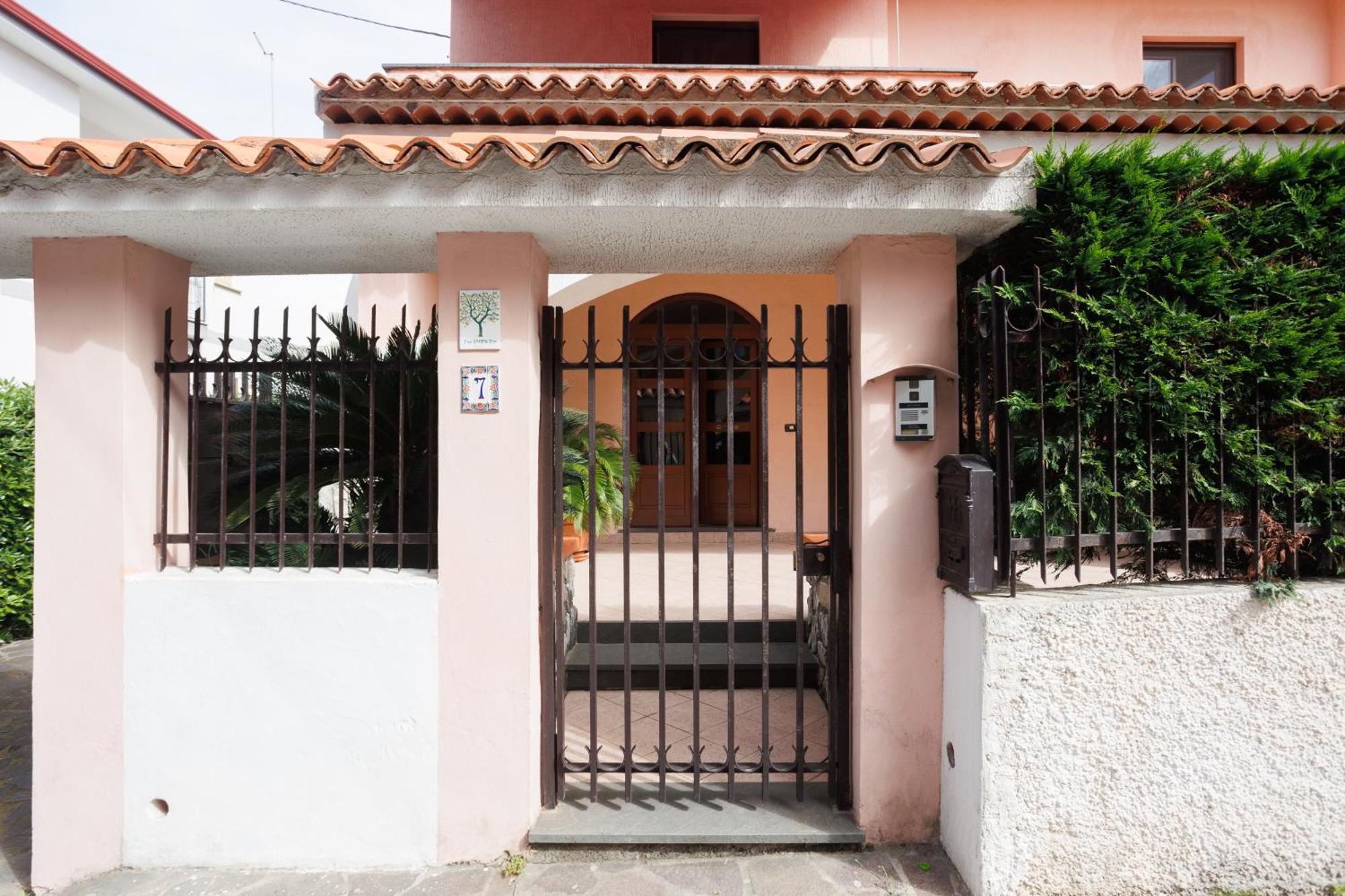 The Lemon Tree House Apartment Scalea Luaran gambar